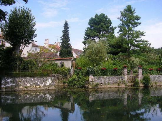 Charmant Village Proche Disneyland & Paris Crecy-la-Chapelle Exterior photo